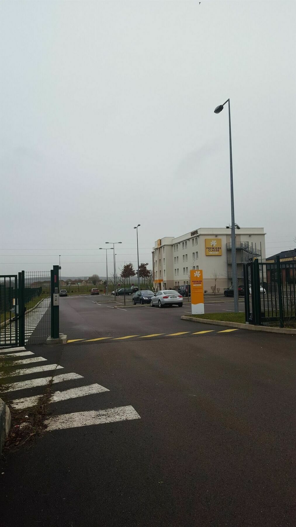 Premiere Classe Sens Nord- Saint Clement Exterior photo